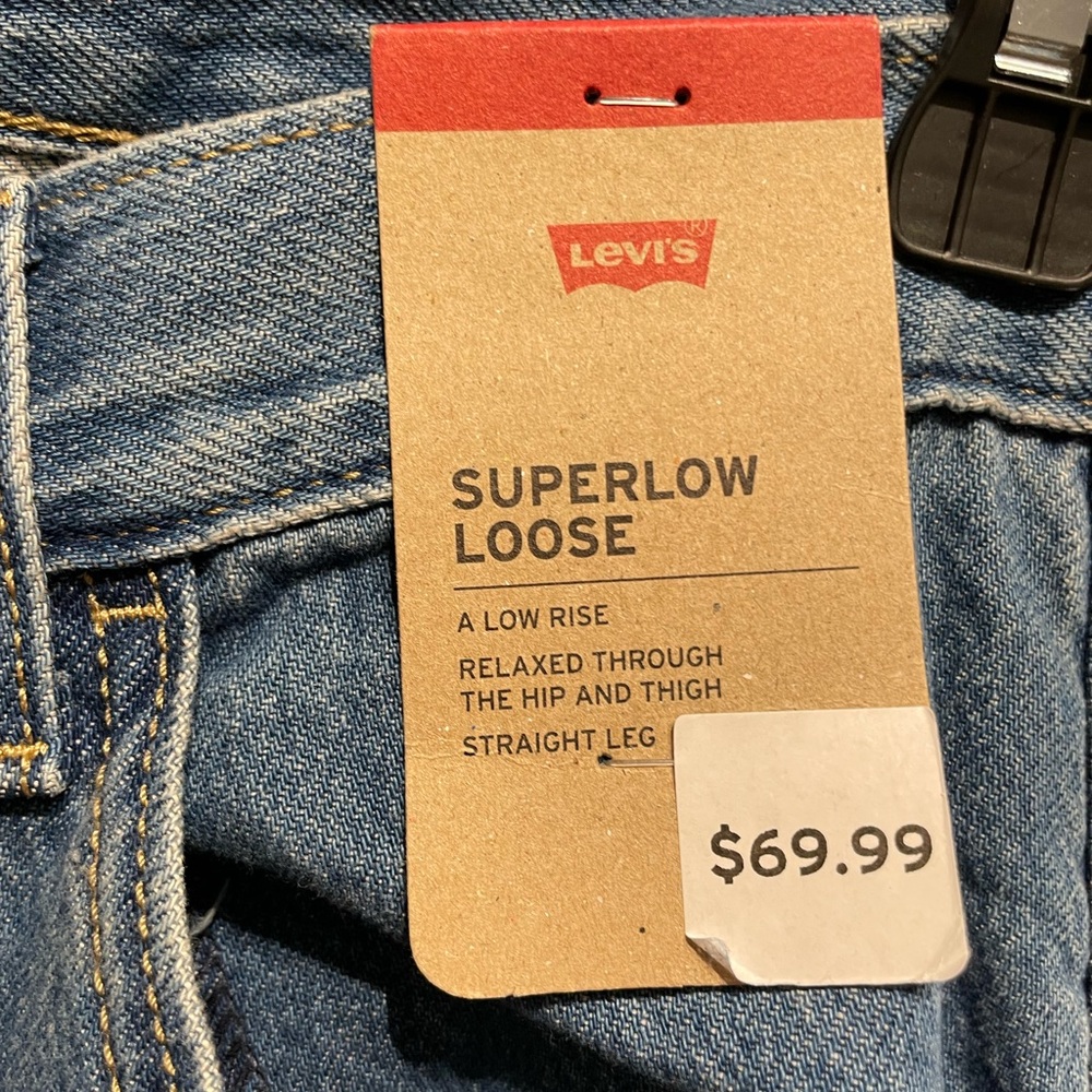 Levi's Superlow Loose Cargo Lightweight Jeans Women's 28X32 Blue NWT - Picture 4 of 8